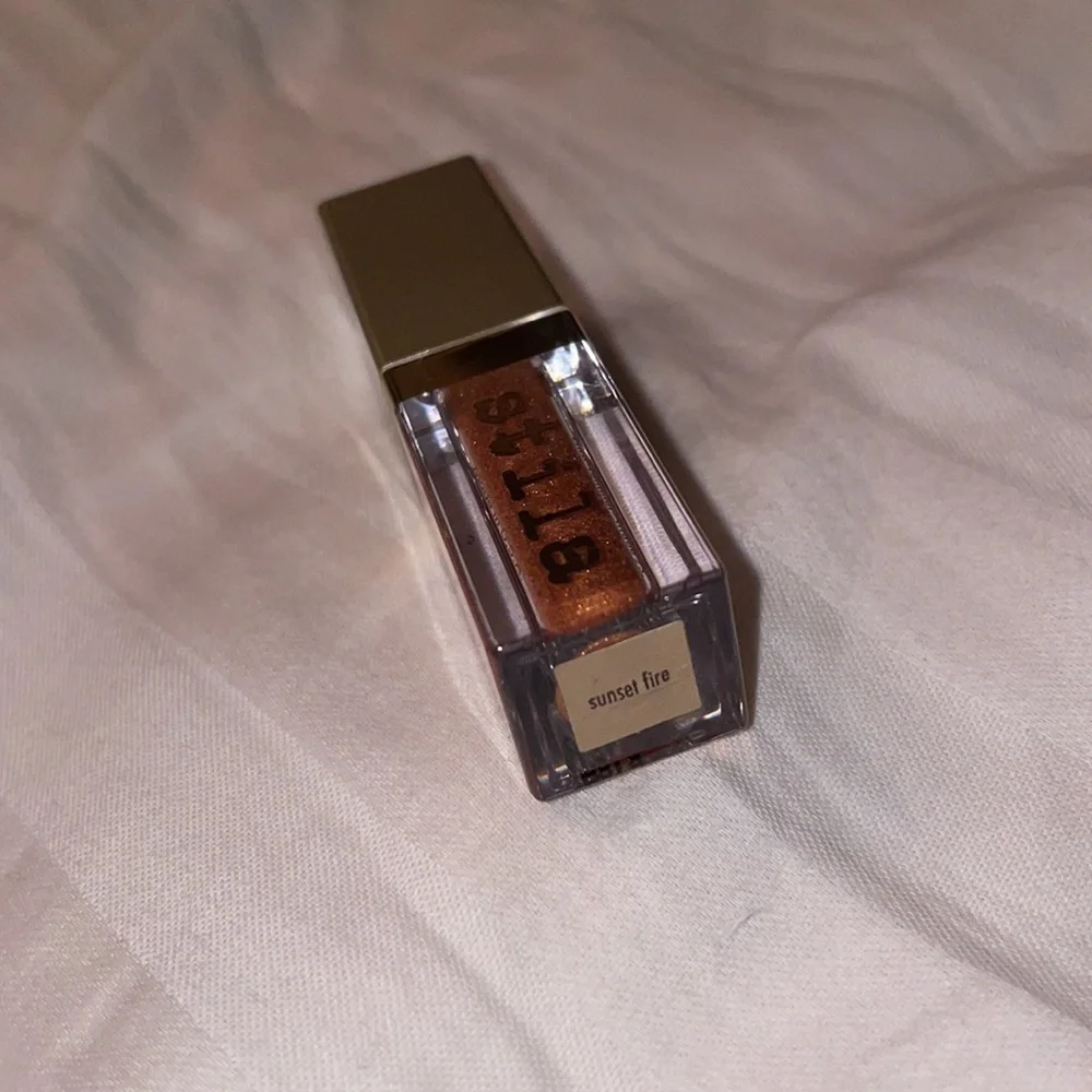 Stila Glitter & Glow Liquid Eyeshadow sunset fire shimmer sparkle glitter